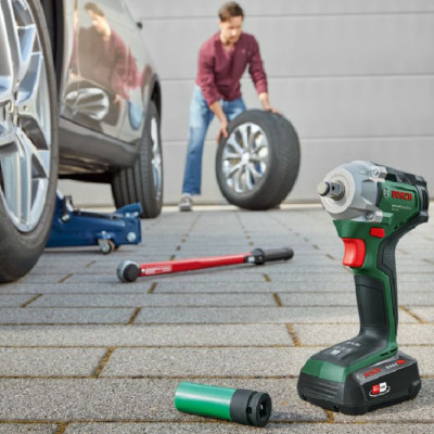 Акумуляторний ударний гайковерт Bosch UniversalImpactDrive 18V-350, з акб 2.5 Ah та з/п Акумуляторний ударний гайковерт Bosch UniversalImpactDrive 18V-350, з акб 2.5 Ah та з/п