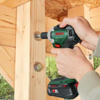 Акумуляторний ударний гайковерт Bosch UniversalImpactDrive 18V-350, з акб 2.5 Ah та з/п Акумуляторний ударний гайковерт Bosch UniversalImpactDrive 18V-350, з акб 2.5 Ah та з/п