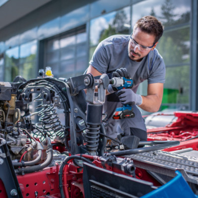 Акумуляторний ударний гайковерт Bosch Pro GDS 18V-450 PC, з 2 акб 4 Ah та з/п GAL 18V-40, у L-Bохх 136 Акумуляторний ударний гайковерт Bosch Pro GDS 18V-450 PC, з 2 акб 4 Ah та з/п GAL 18V-40, у L-Bохх 136