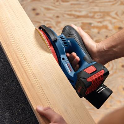 Акумуляторна ексцентрикова шліфмашина Bosch Pro GEX 18V-150-3, з акб 4 Ah та з/п GAL 18V-40, у L-Bохх 162